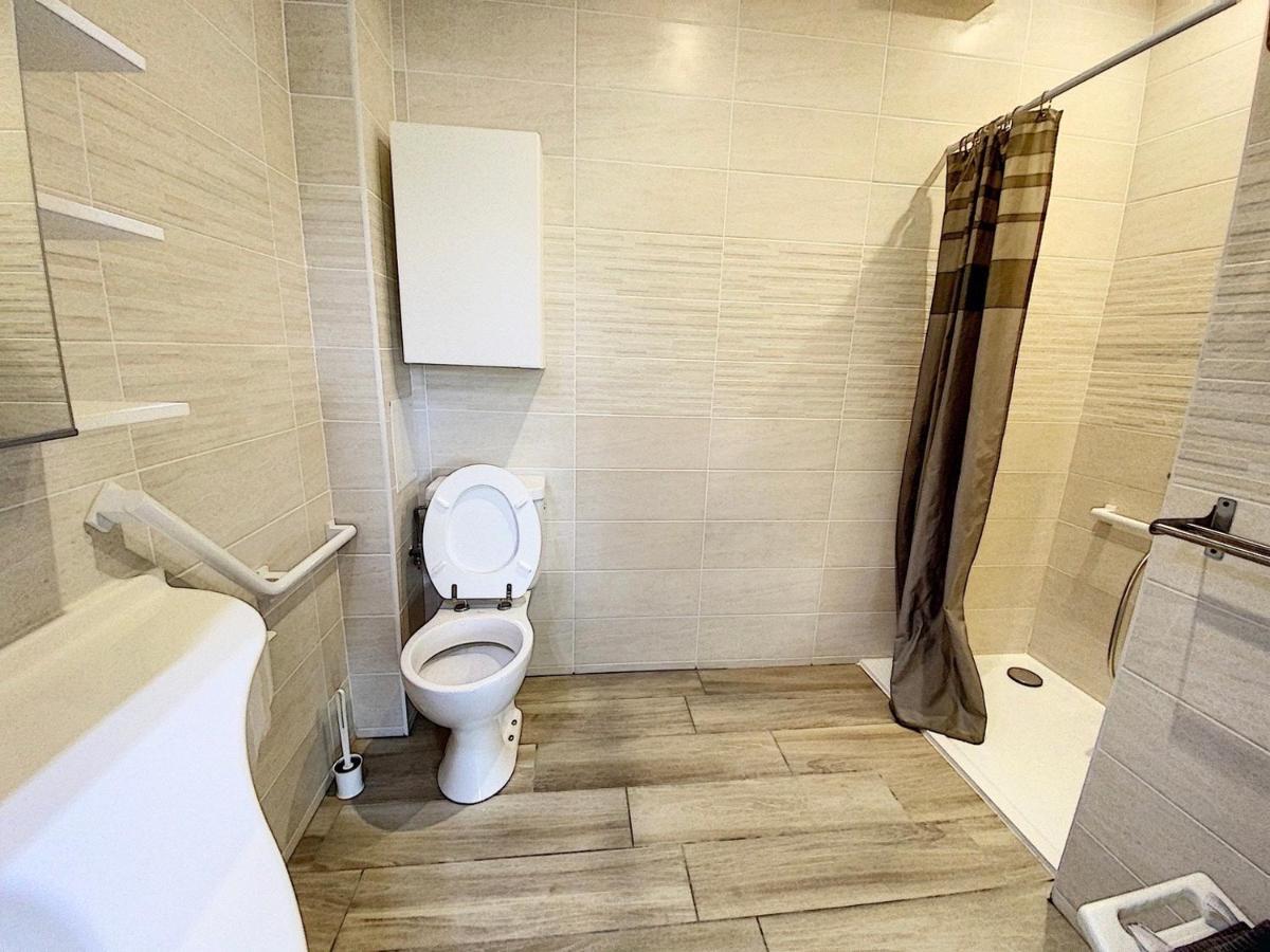 Appartamento F2 "Le Parc" Clim, Wifi, Pmr Balaruc-les-Bains Esterno foto